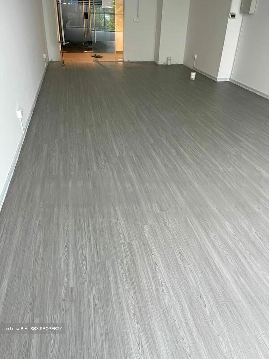 Woods Square (D25), Office #619299131